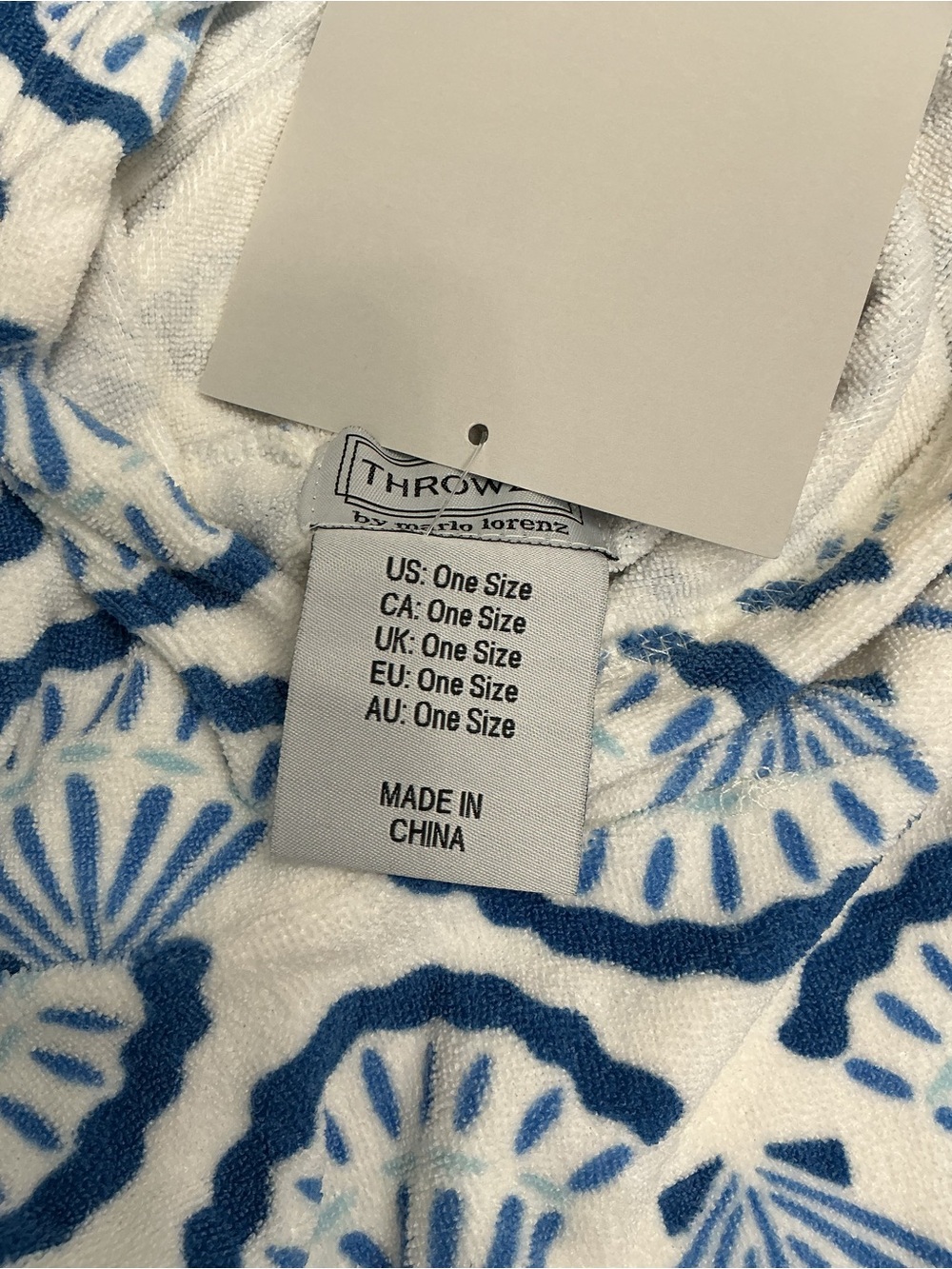 NWT Throwzy by Marlo Lorenz Seashell Hooded Towel Poncho Blue White OS - Picture 4 of 9